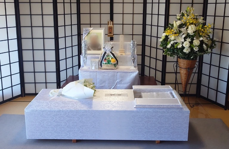 穏やかな思い出と共に、家族葬を。岐阜市・各務原市で大切なひとを送る